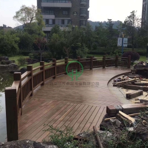 棧道平臺(tái)；圍欄-湖南防腐木批發(fā)