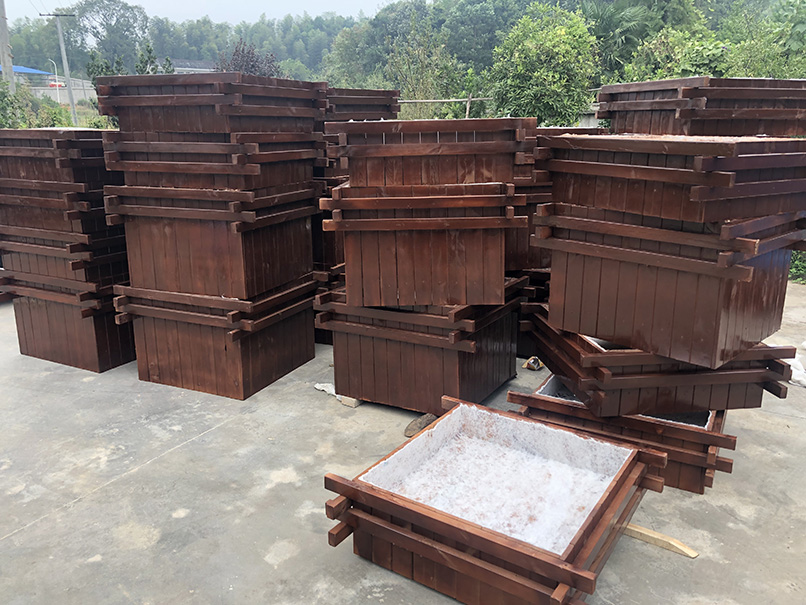 瀏陽長沙防腐木花箱案例
