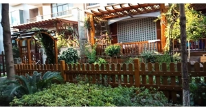 湖南防腐木廊架養(yǎng)護措施